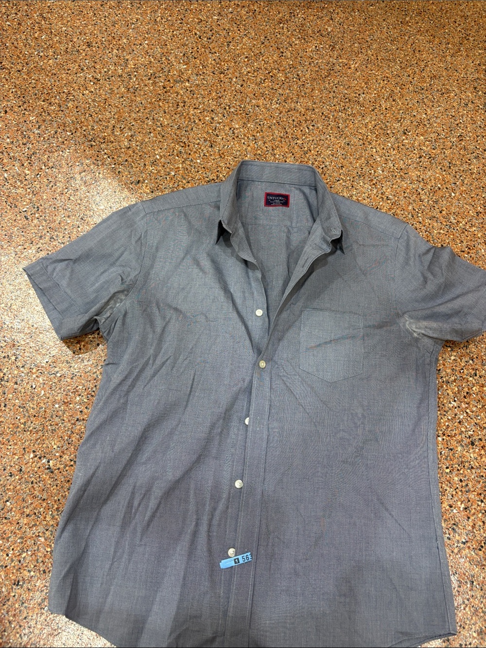 UNTUCKit Men's Short Sleeve Button-Down Shirt in Gray